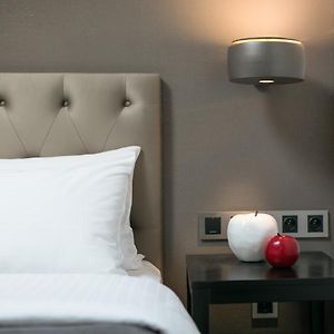 Kleine Kamer met een King Size Bed